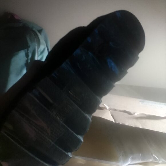 Michael kors  boots - Picture 3 of 4